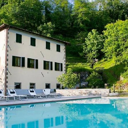 Monnalisa Apartment Castiglione di Garfagnana Luaran gambar