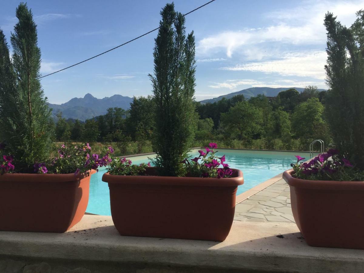Monnalisa Apartment Castiglione di Garfagnana Luaran gambar